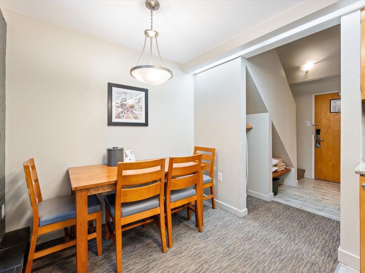 306-4420 Sundial Pl