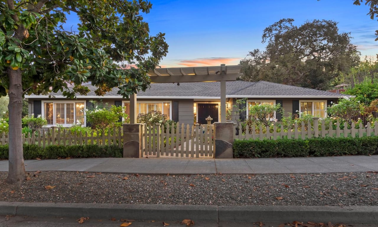 100 Granada Way