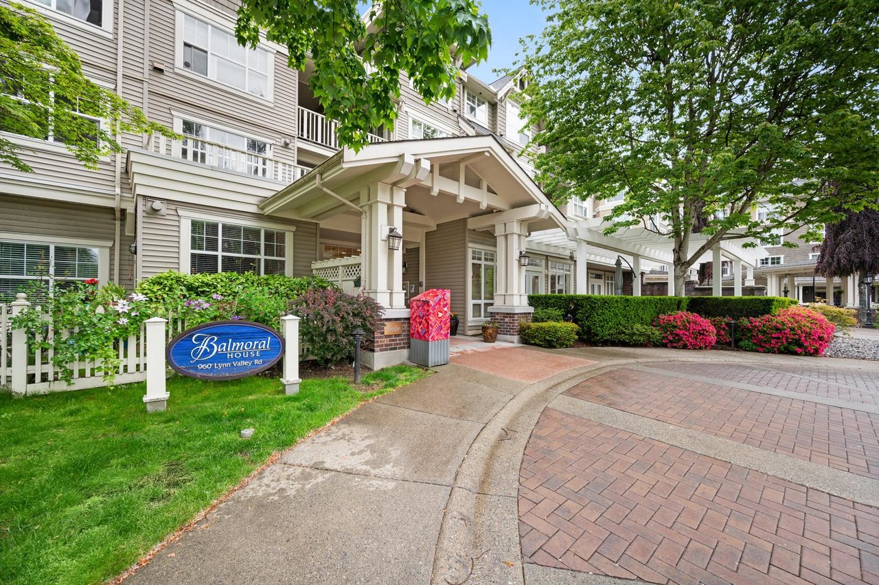214-960 Lynn Valley Rd