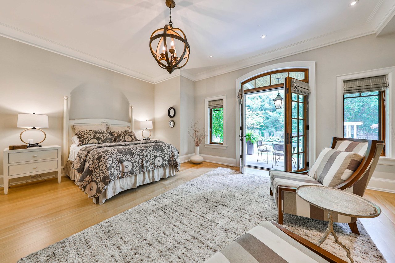 Ranch Inspired Estate in Oakville 