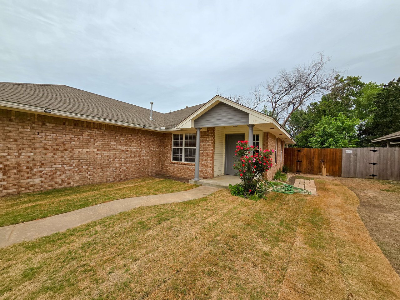 1211 Orchard Dr