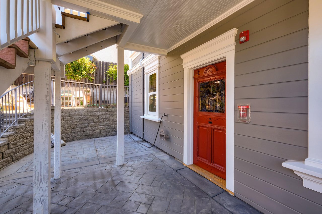 120 Bayo Vista Ave