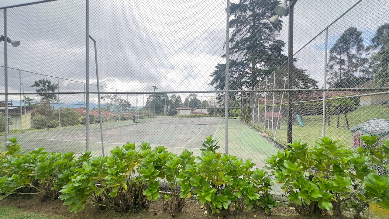 Colonial Gated Community Estate, Curridabat, San Jose