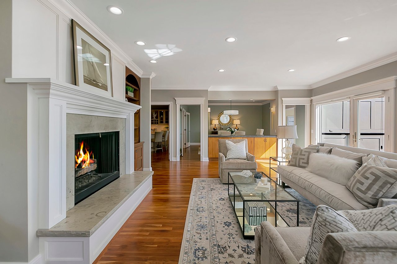 Stunning Downtown Wayzata Townhome // Wayzata Bay Views!