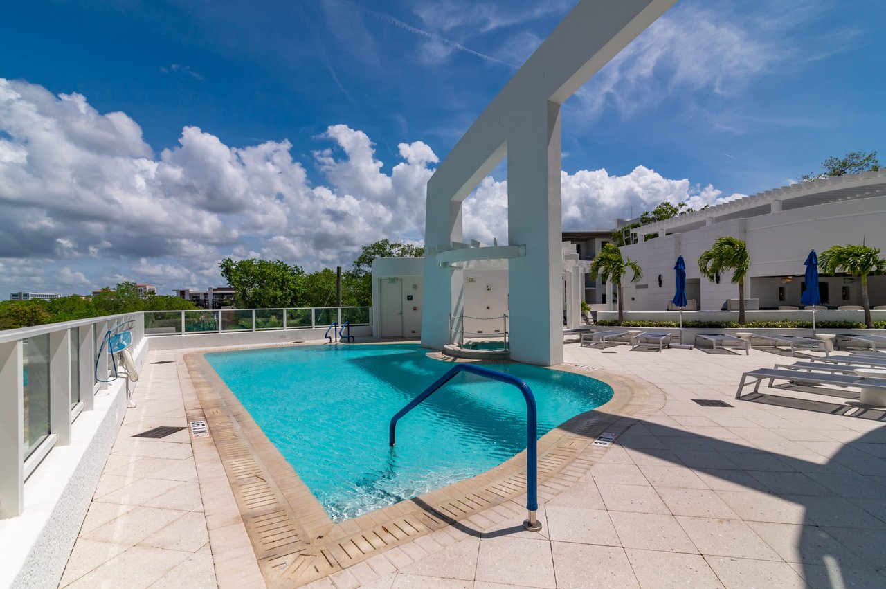 Penthouse at 624 Palm