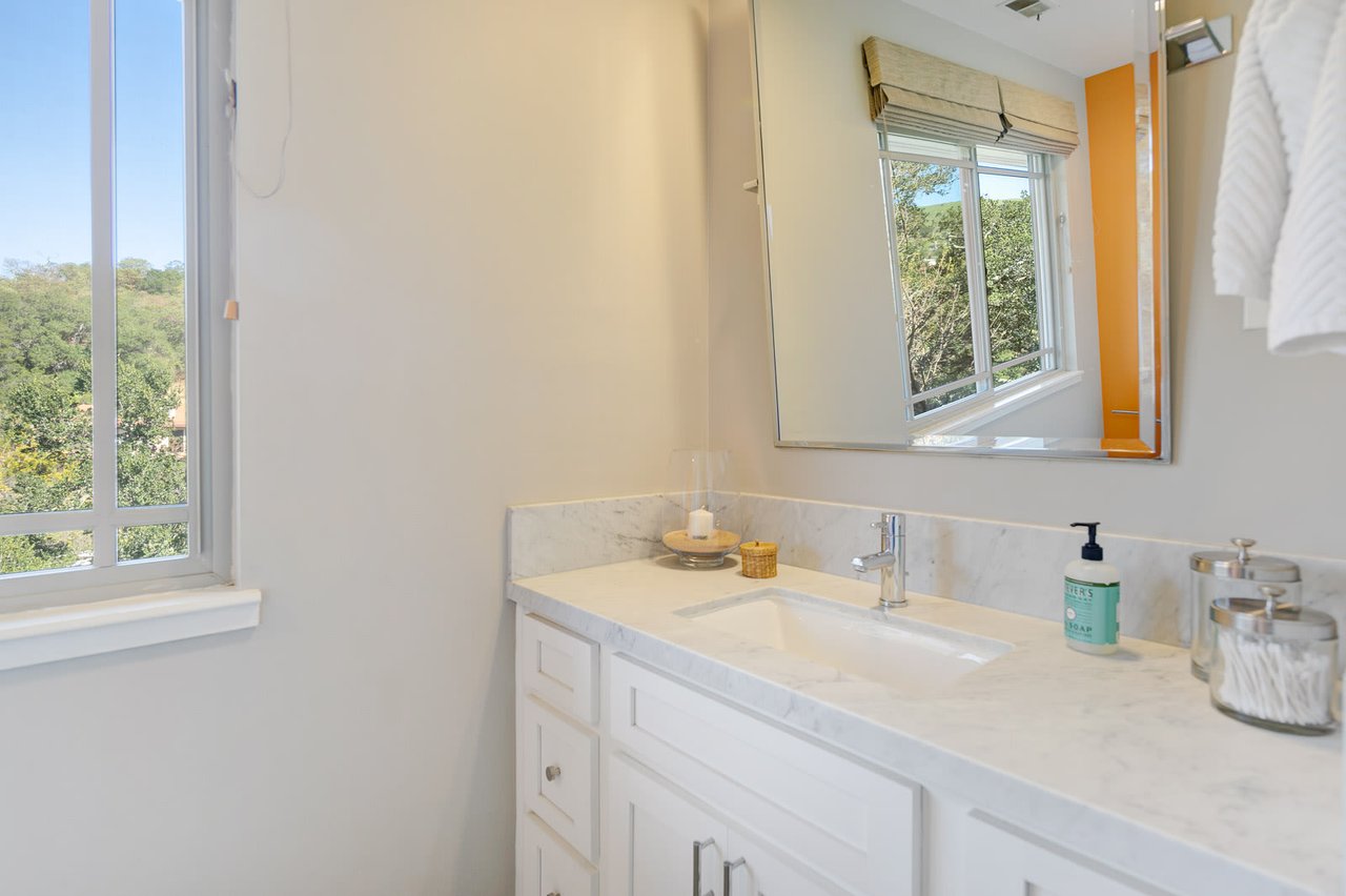 53 Monterey Ave, San Anselmo