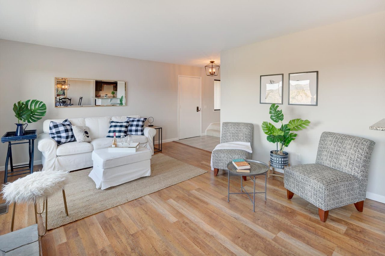 21 Lakeview Court, Novato