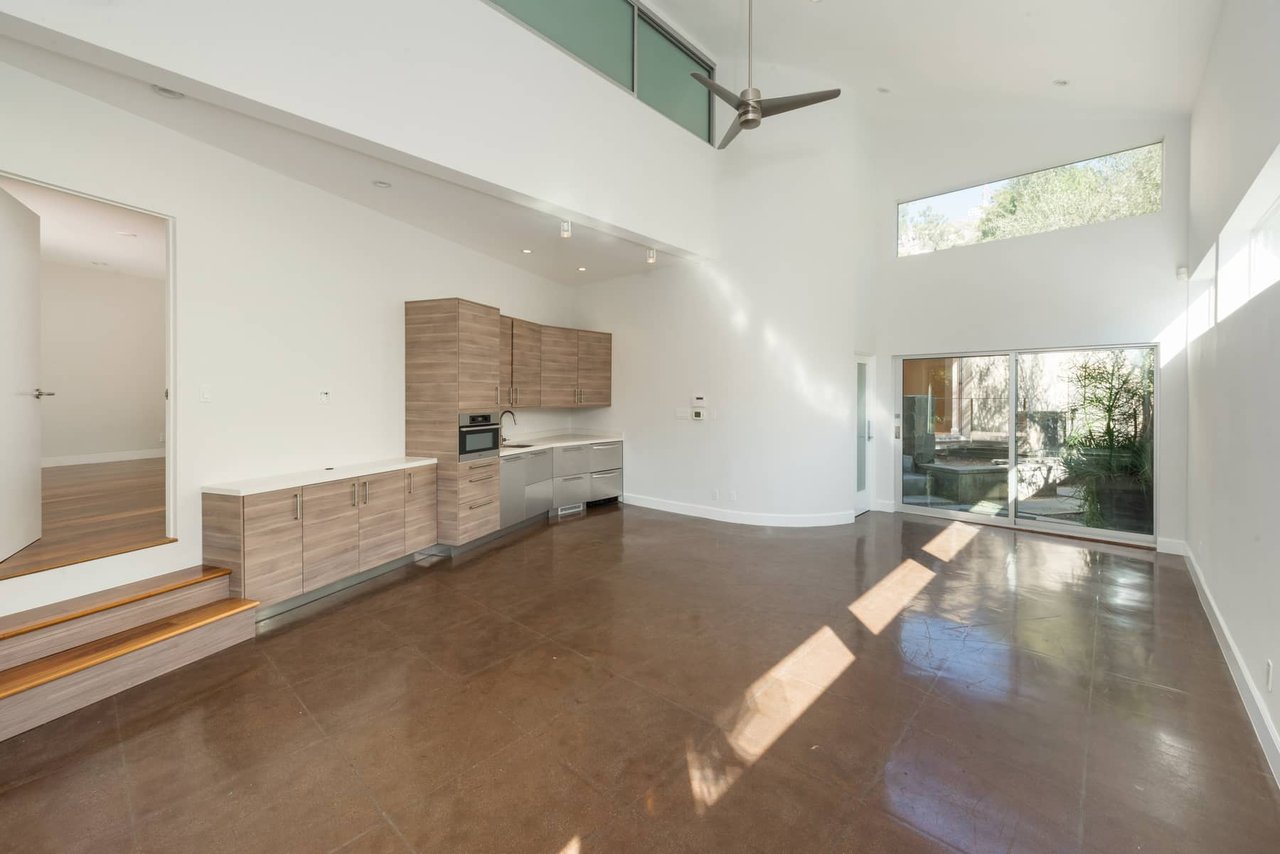 Architectural Lease | Upper Beachwood Canyon