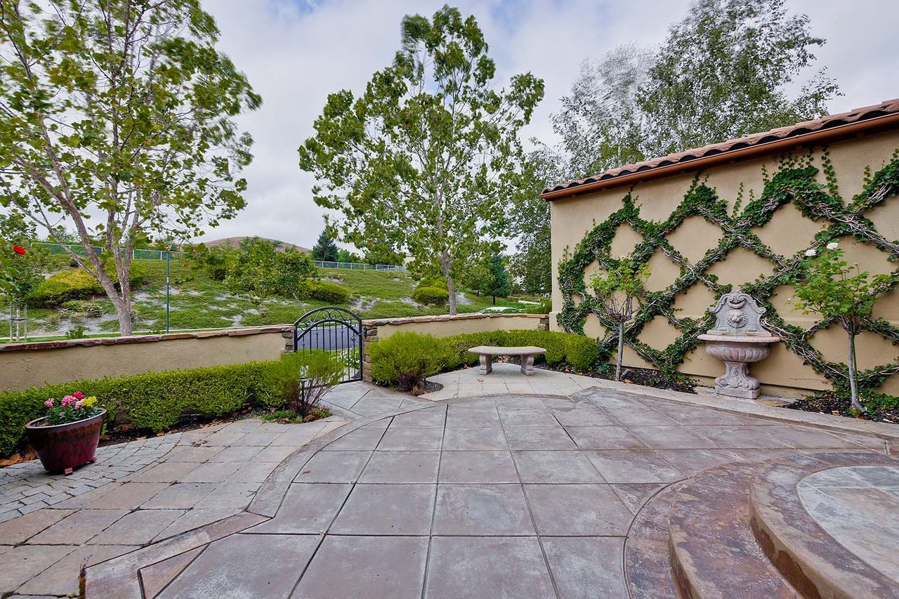 3514 Rosincress Dr