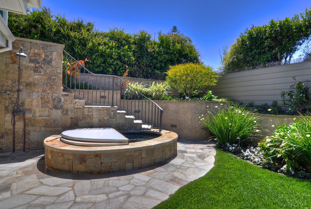 8 N Encino