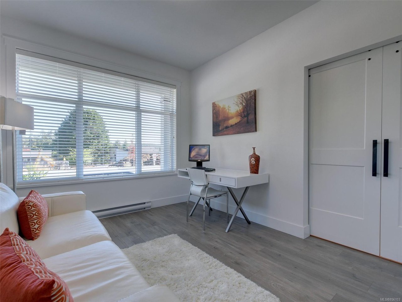 307 Seafield Rd