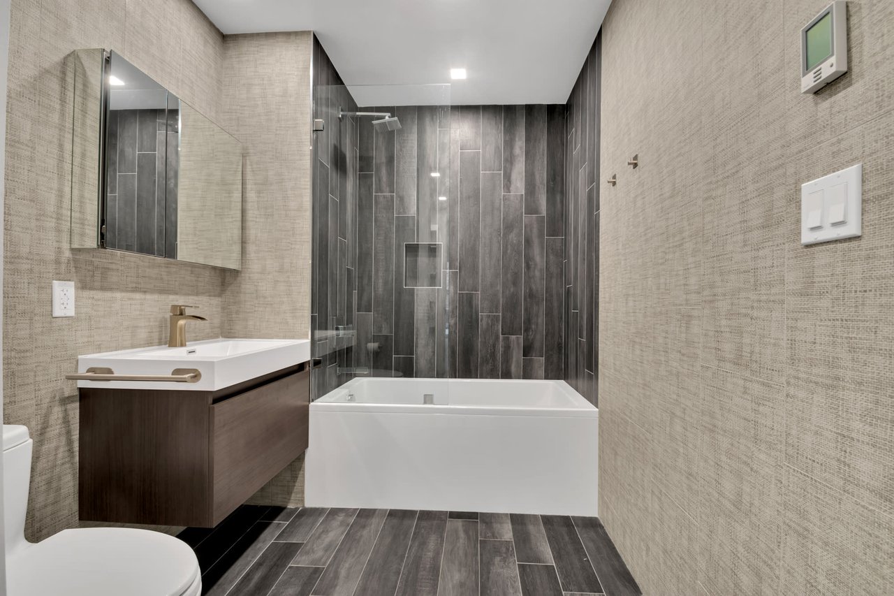 245 E 53rd Street, Unit 2
