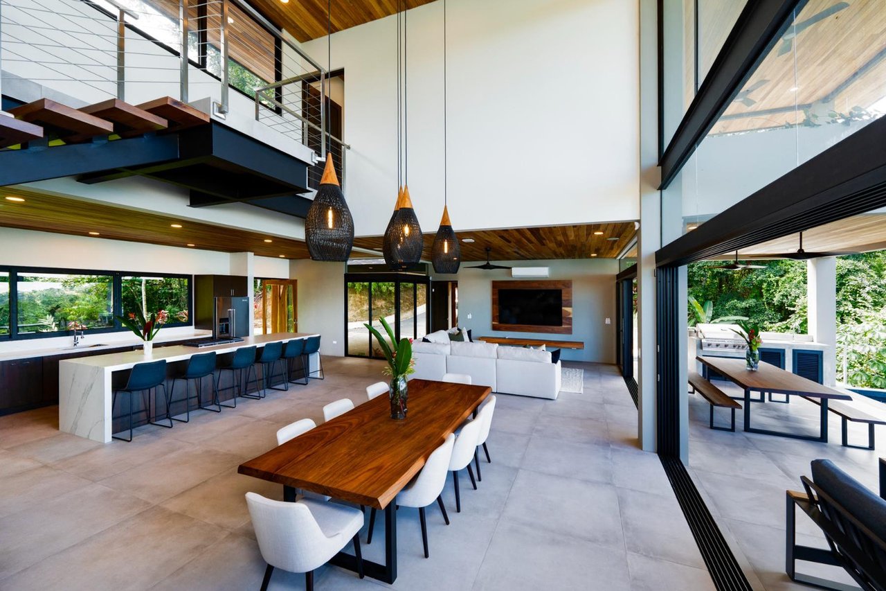 Secluded Tropical Modern Estate, Dominical, Puntarenas