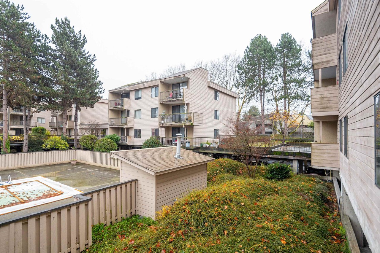 124-8411 Ackroyd Rd