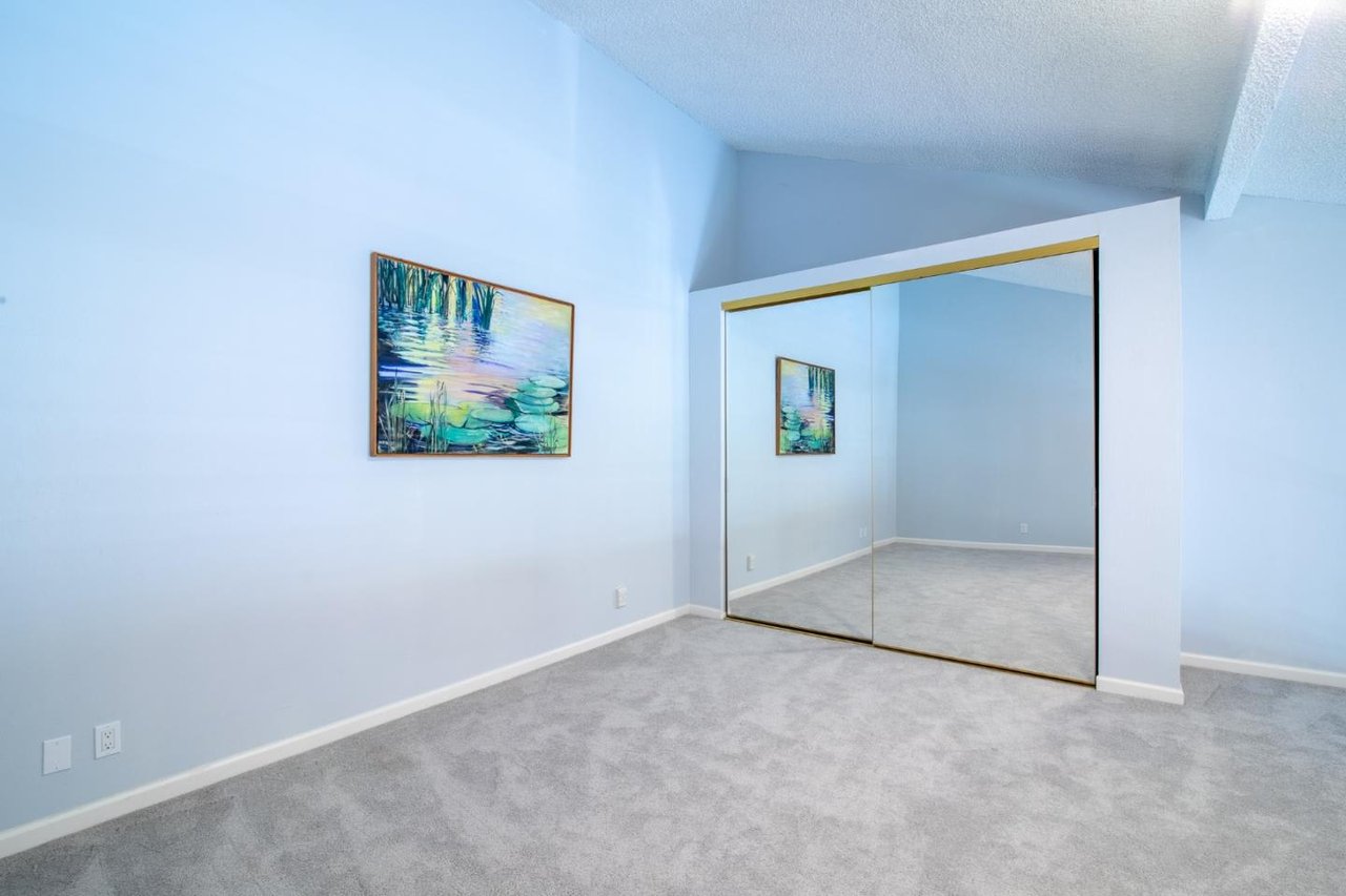 707 Fathom Dr, Unit 203