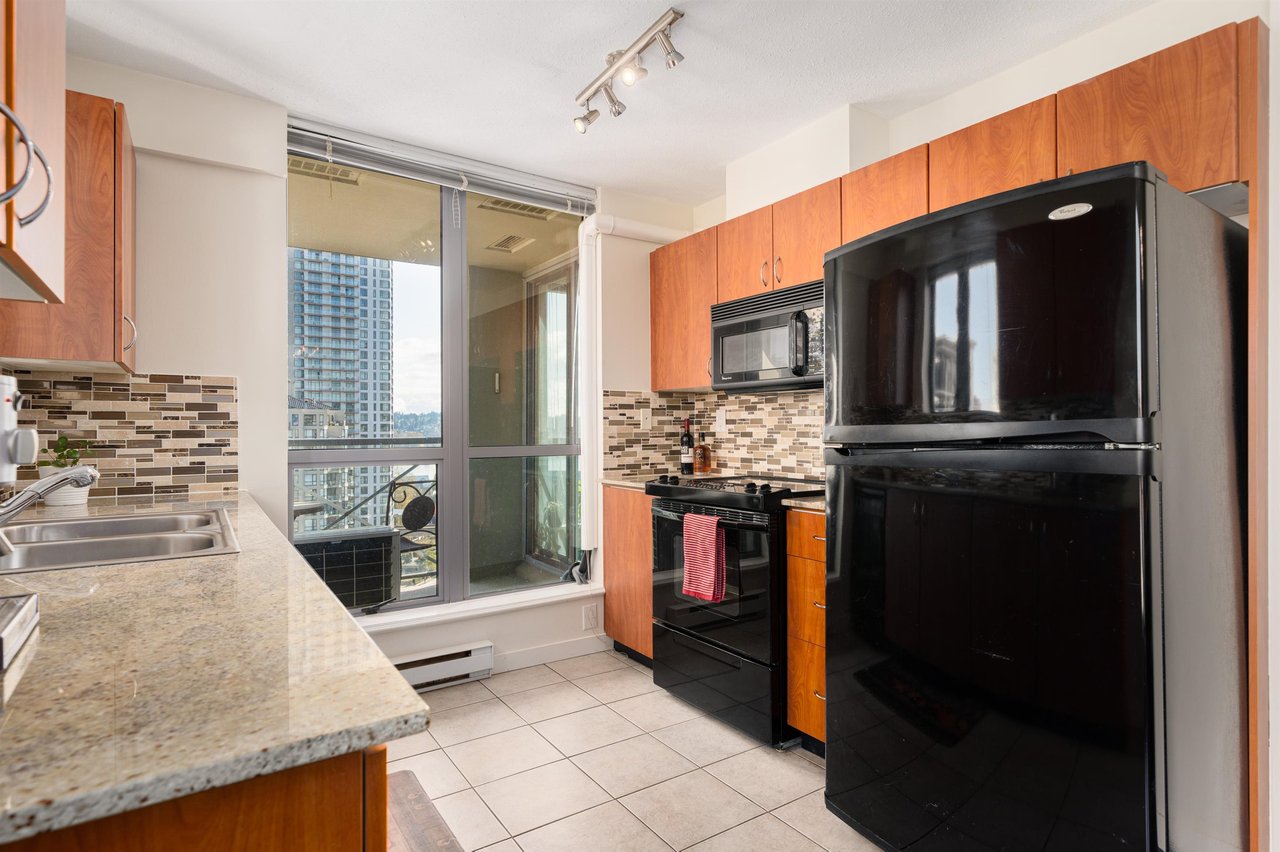 1201-850 Royal Ave