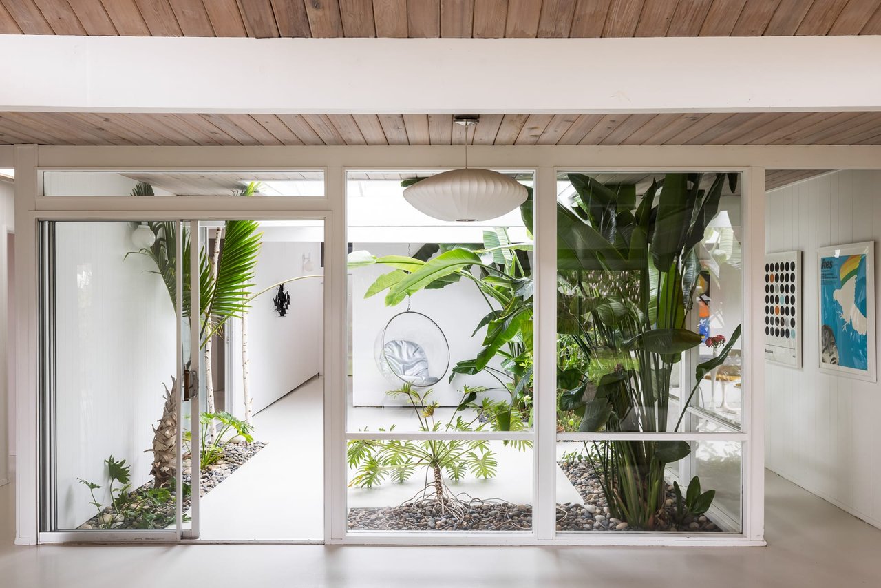 Rummer Dream House in Vista Brook