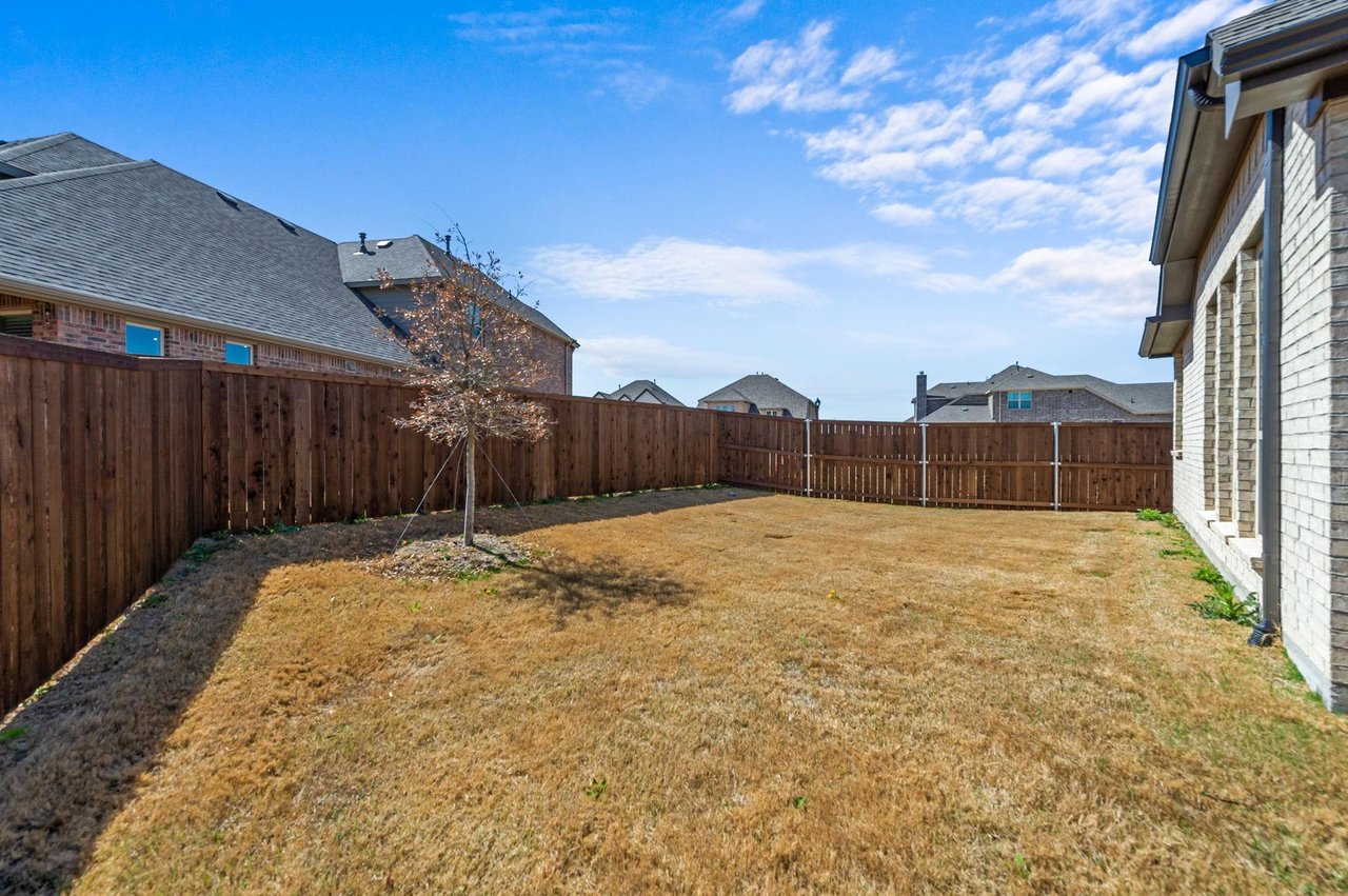 1537 Jocelyn Drive
