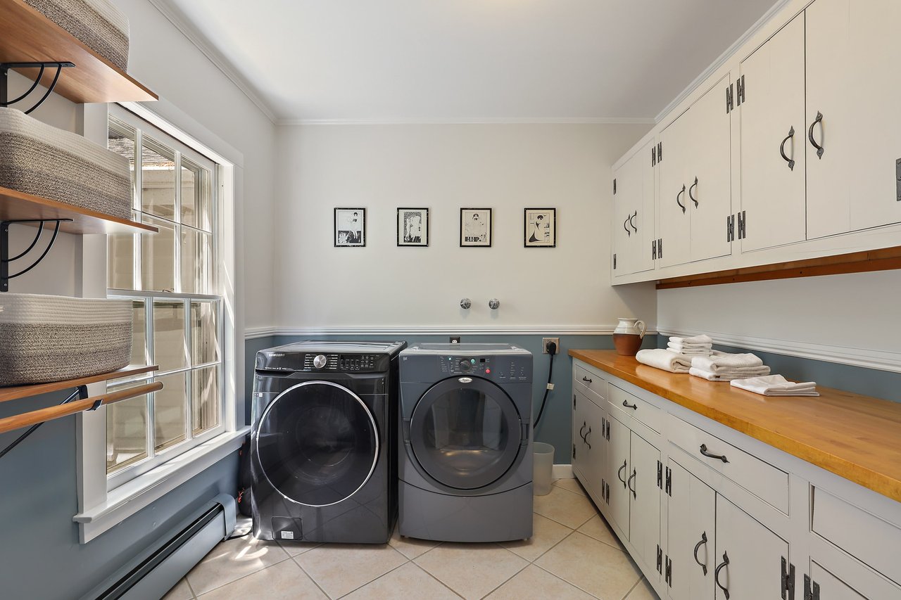 31 Plumbrook Road