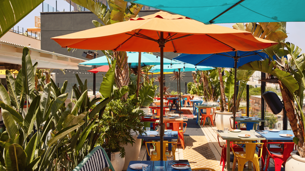 Unwind in Style at Mama Shelter Los Angeles: The Ultimate Boutique Hotel with Hollywood Flair