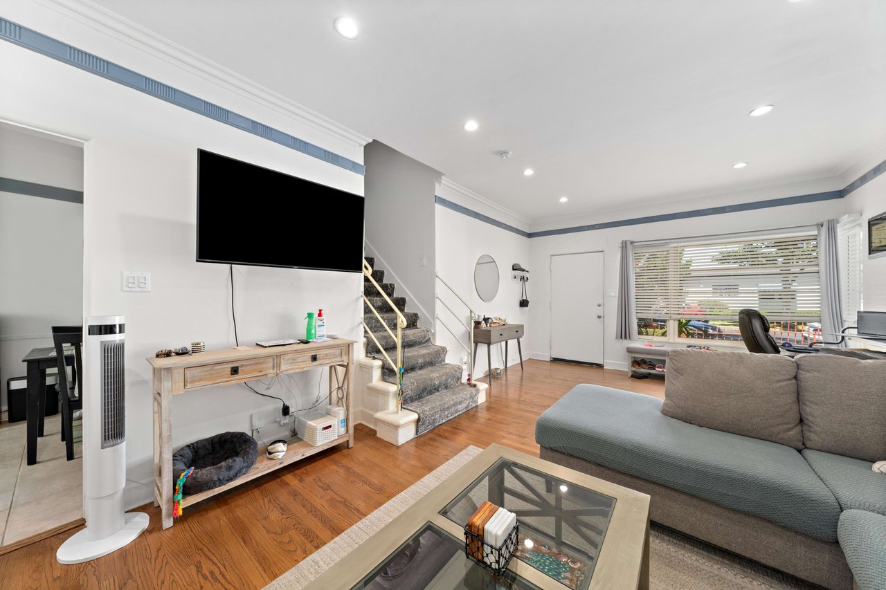 6120 Packard Street, South Carthay