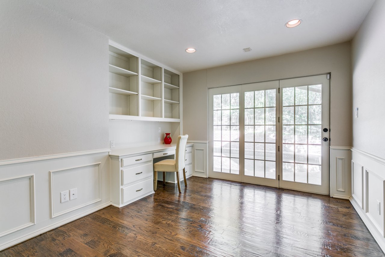 3031 Parr Lane