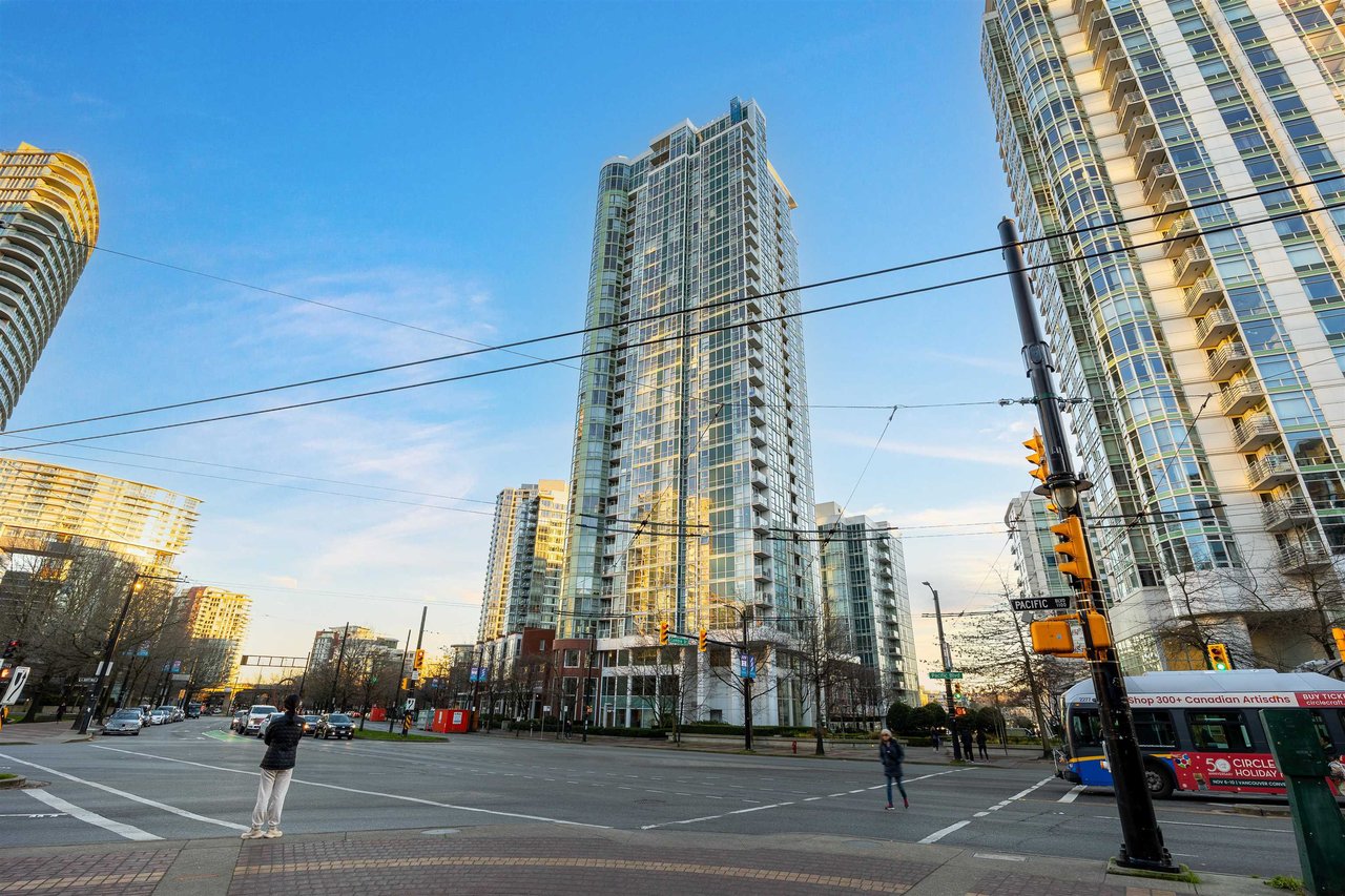 2702-193 Aquarius Mews, Vancouver