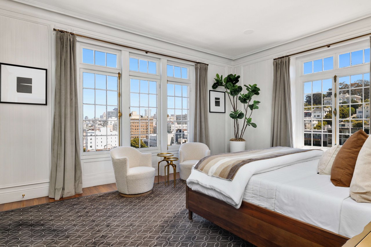 Grand Scale, Pre-War Apartment with North Bay Views