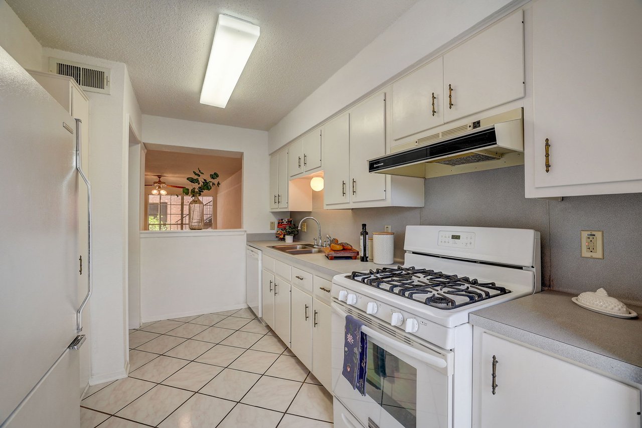2425 Ashdale Dr #24, Austin, Texas 78757