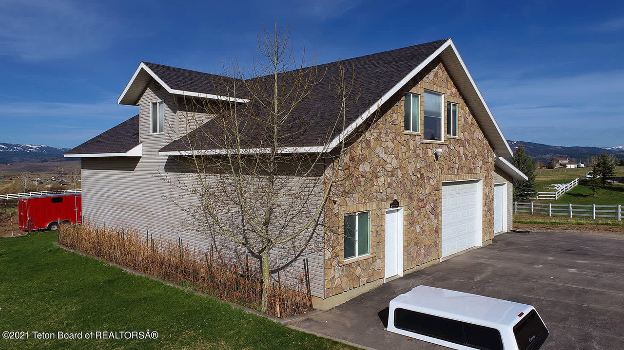 159 Saddle Dr