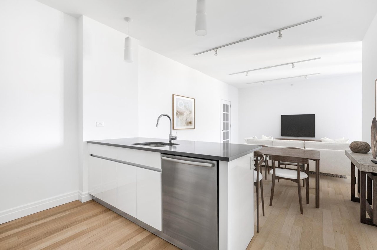 554 West 54th Street, Apt 25-U