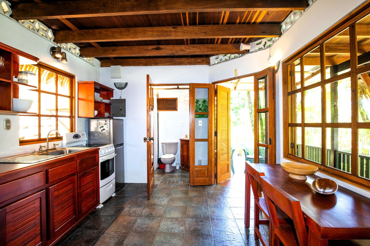 A MONEY MAKER! Location, home, guest cabins, with a SUCCE$$FUL exclusive distribution agency!