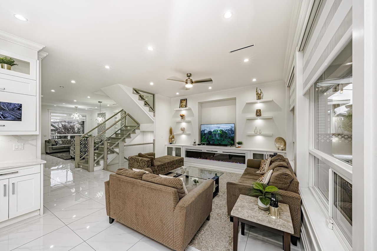 14278 62 Ave