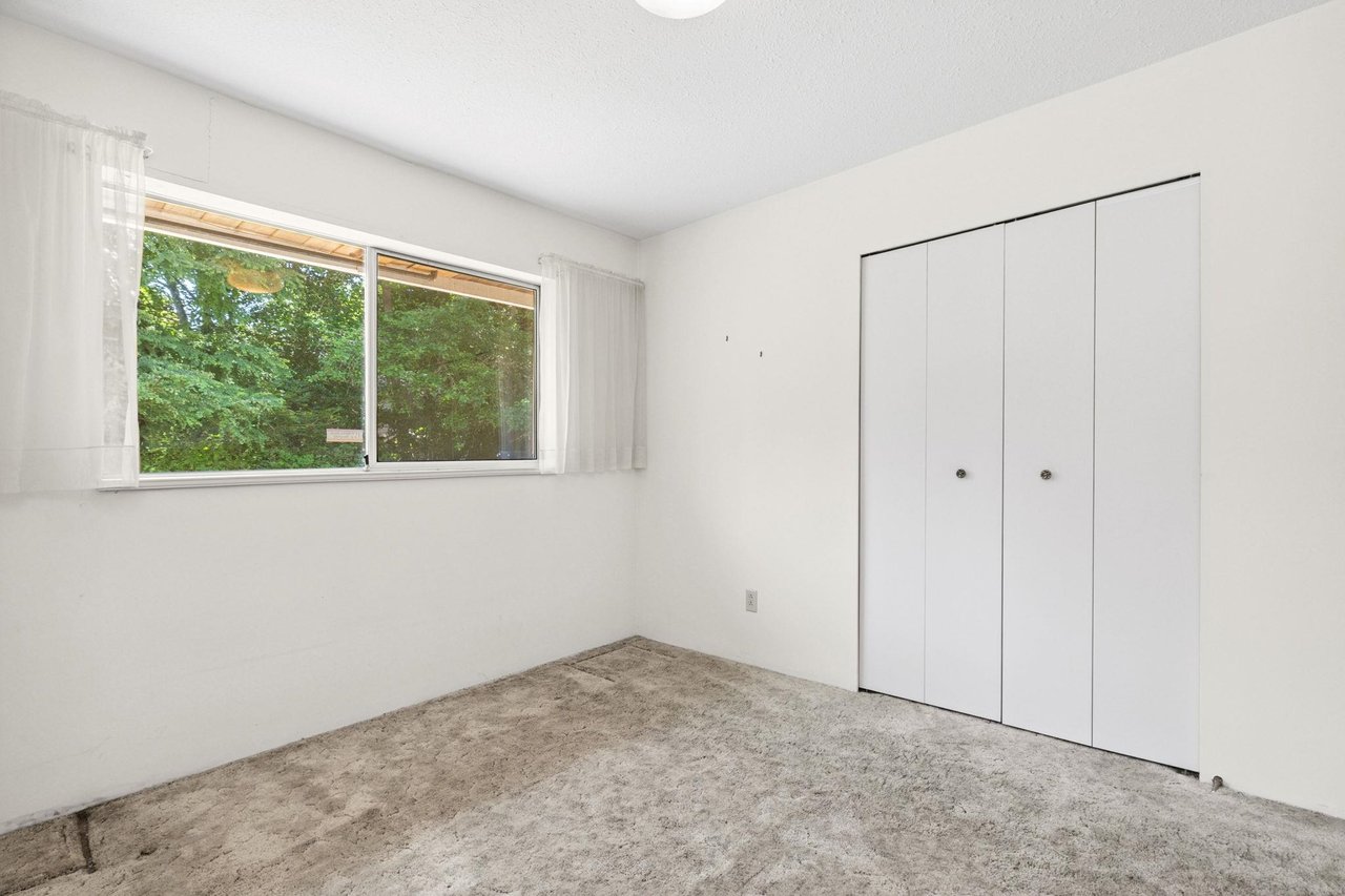 14324 25 Ave