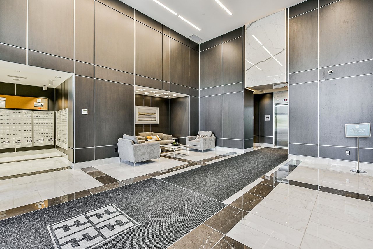 403-2388 Madison Ave