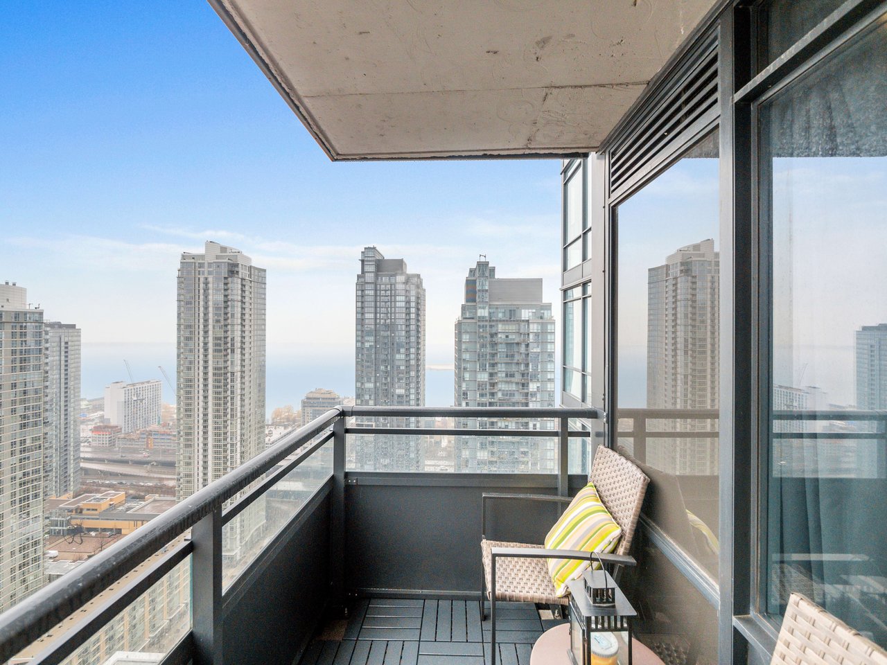 4305 - 25 Telegram Mews