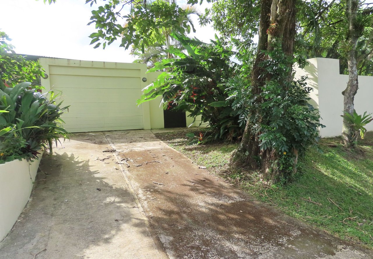 Modern Home with Guesthouse, Lake Arenal, Alajuela