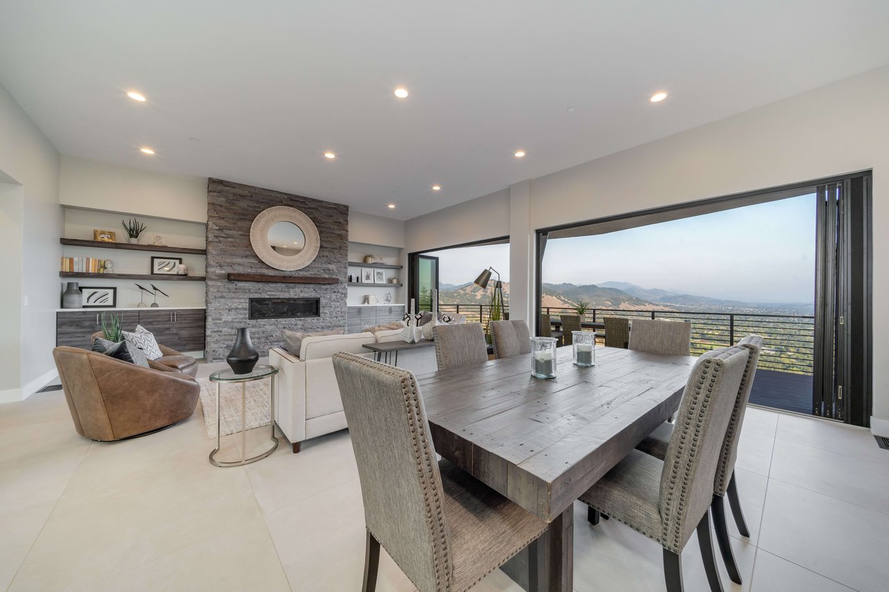3927 Rincon Ridge Drive