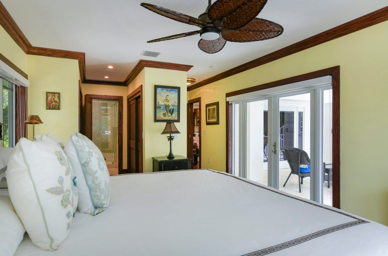 233 Gulfview Drive