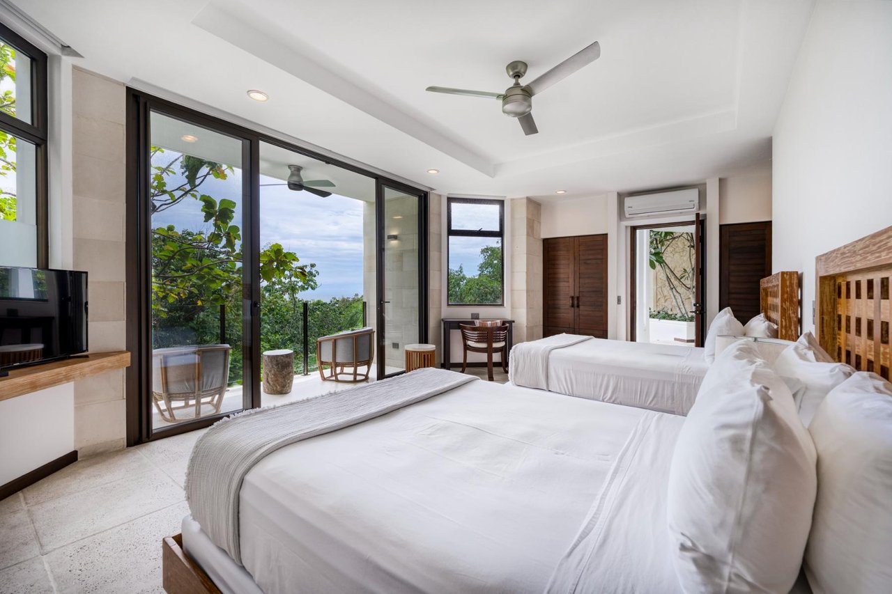 Iconic Infinity Pool Estate, Manuel Antonio, Puntarenas