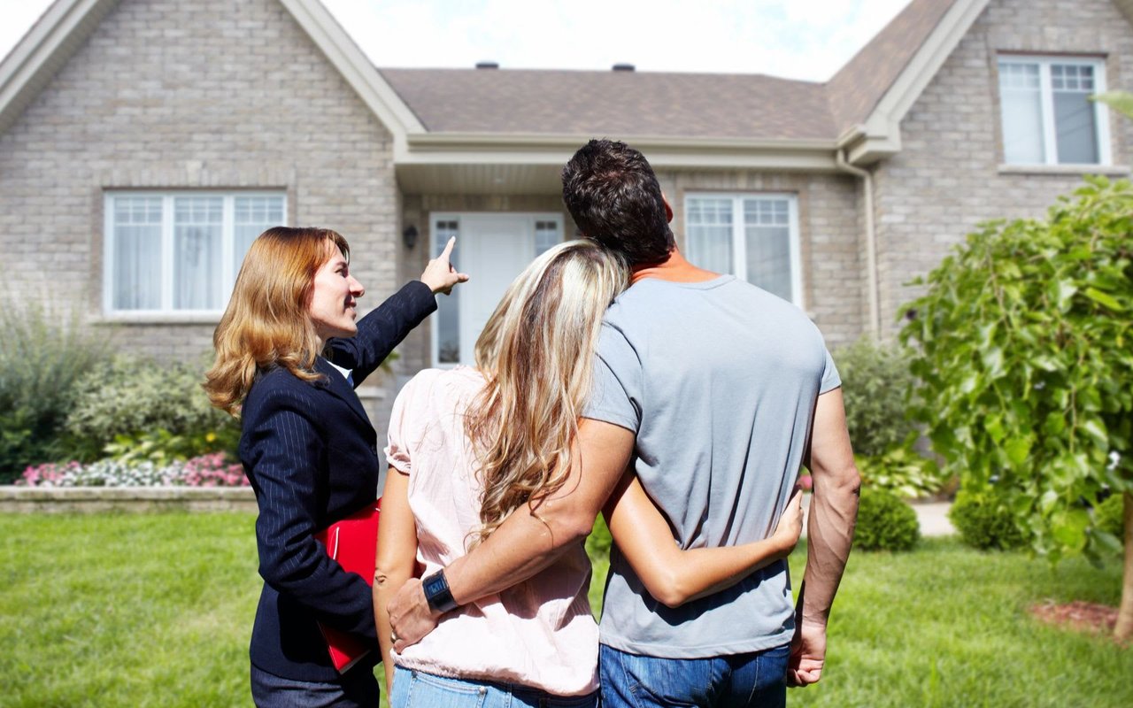 5 Essential Tips for Choosing the Right Home for Your Family