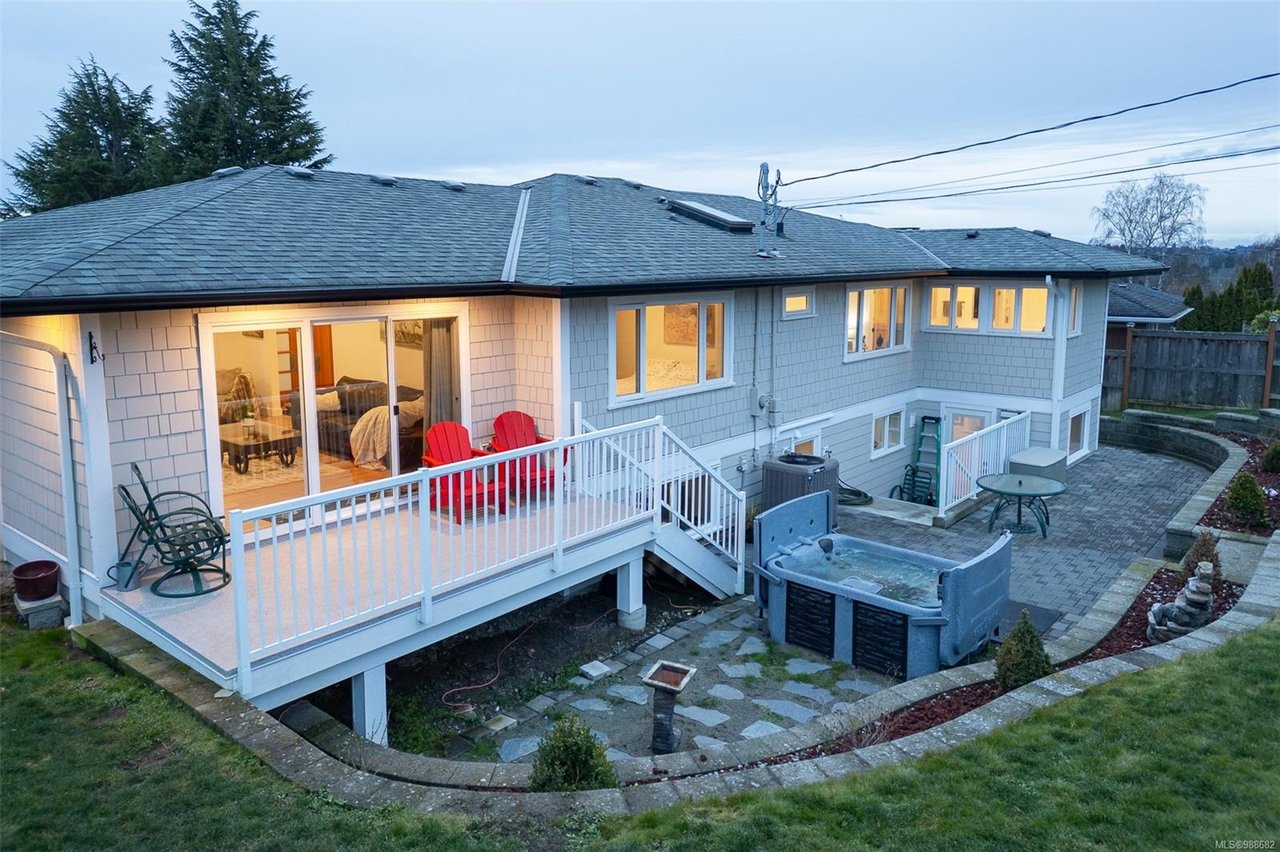 3044 Oakdowne Rd