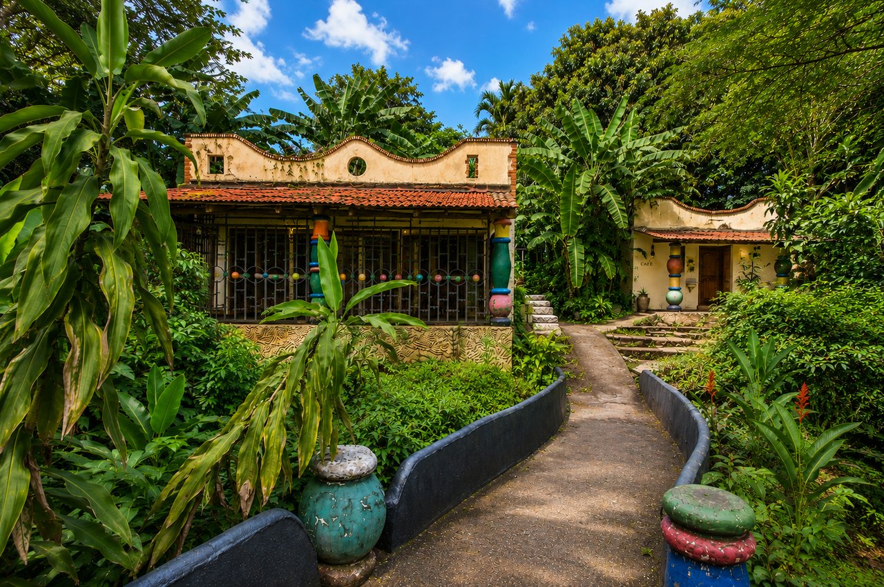 Jungle Compound With River Access, Lake Arenal, Alajuela