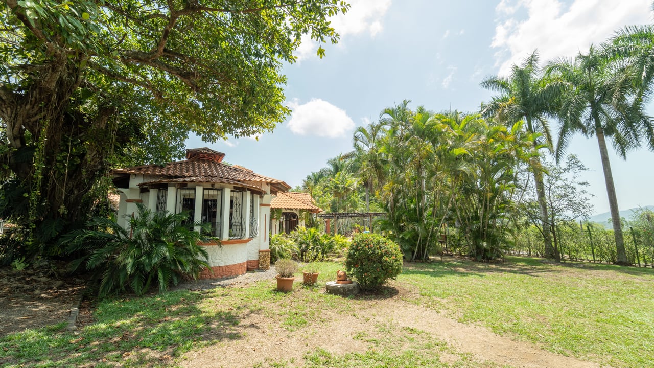 Hacienda Orotina | A Masterpiece of Serenity!