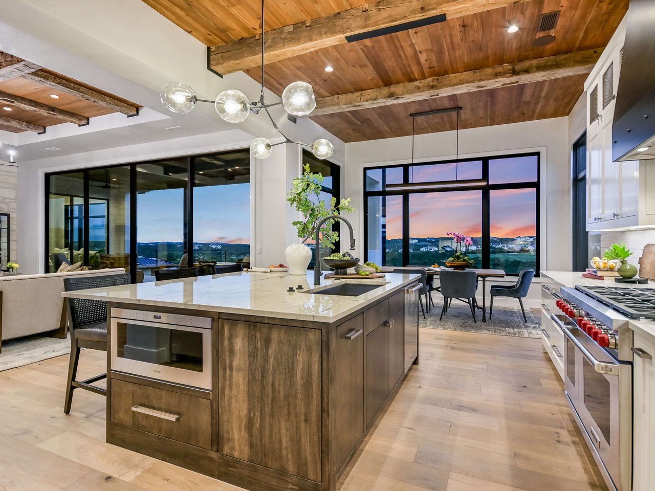 Alluring Amarra Masterpiece