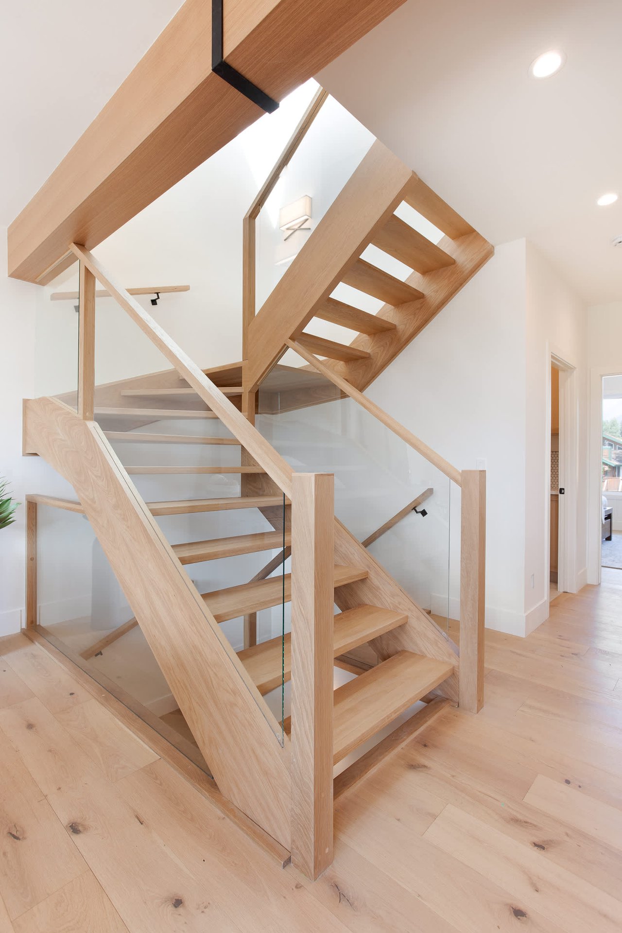 909A 9th Street