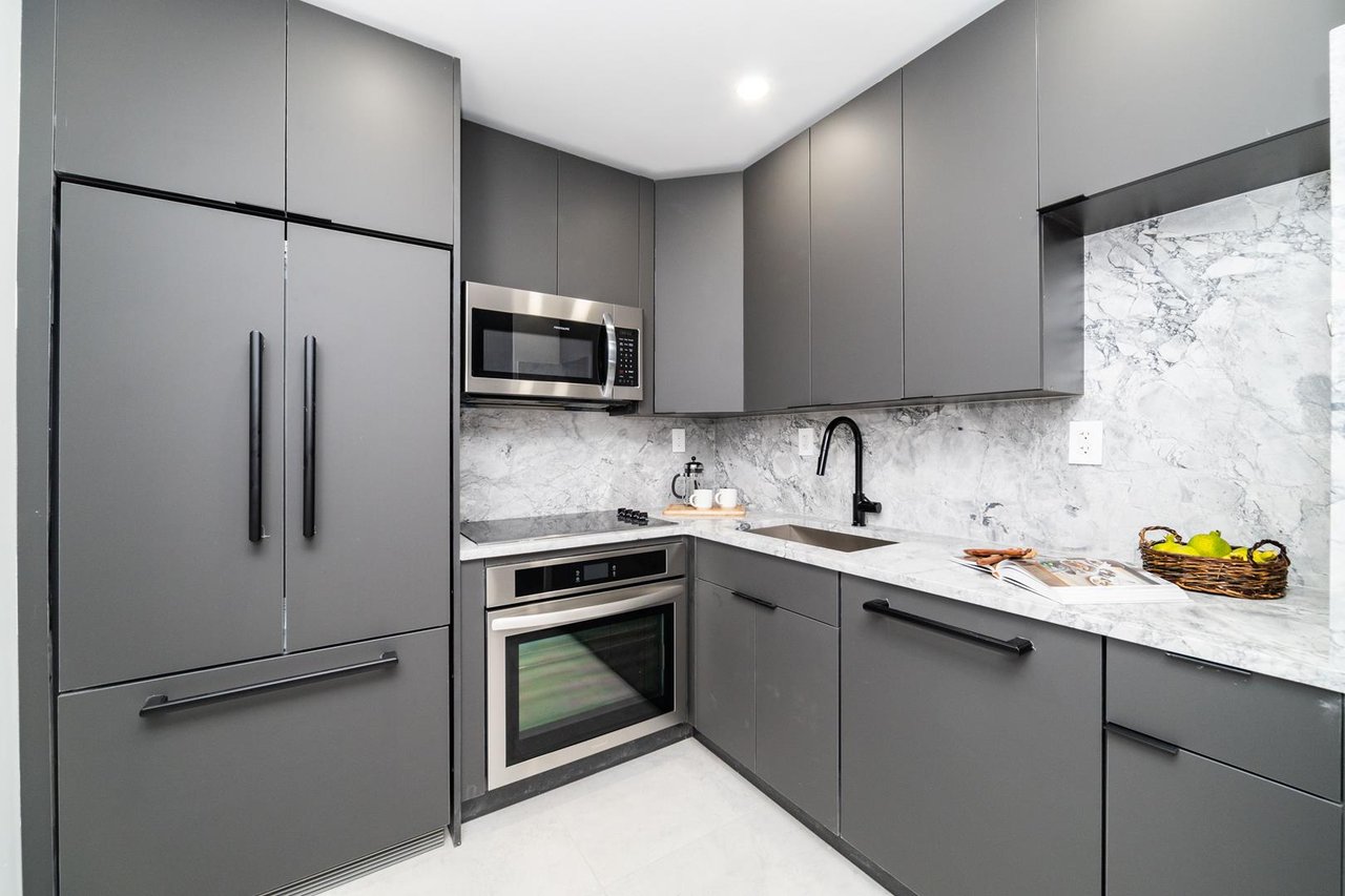 266 East 78th Street, Apt 3