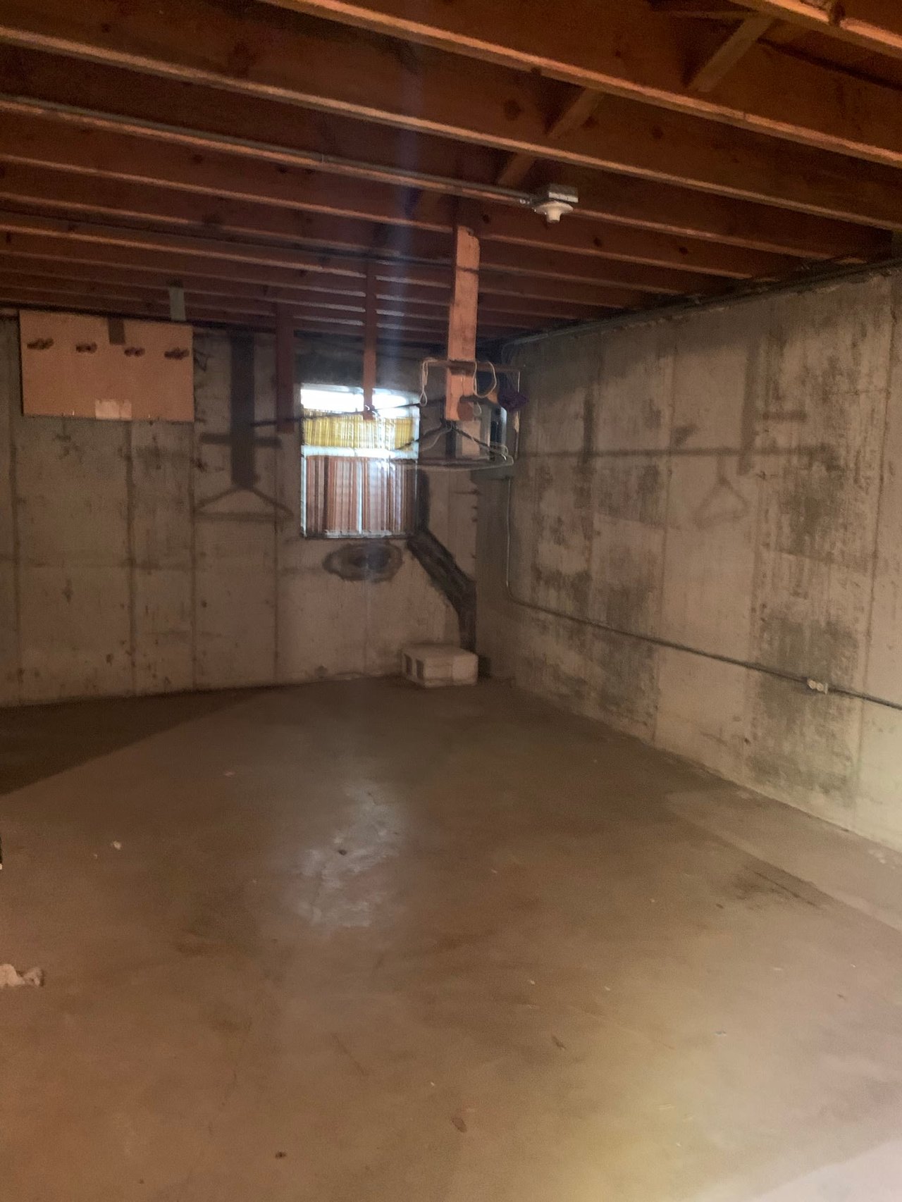 1506 Columbia Ct, Elk Grove Village, IL 60007