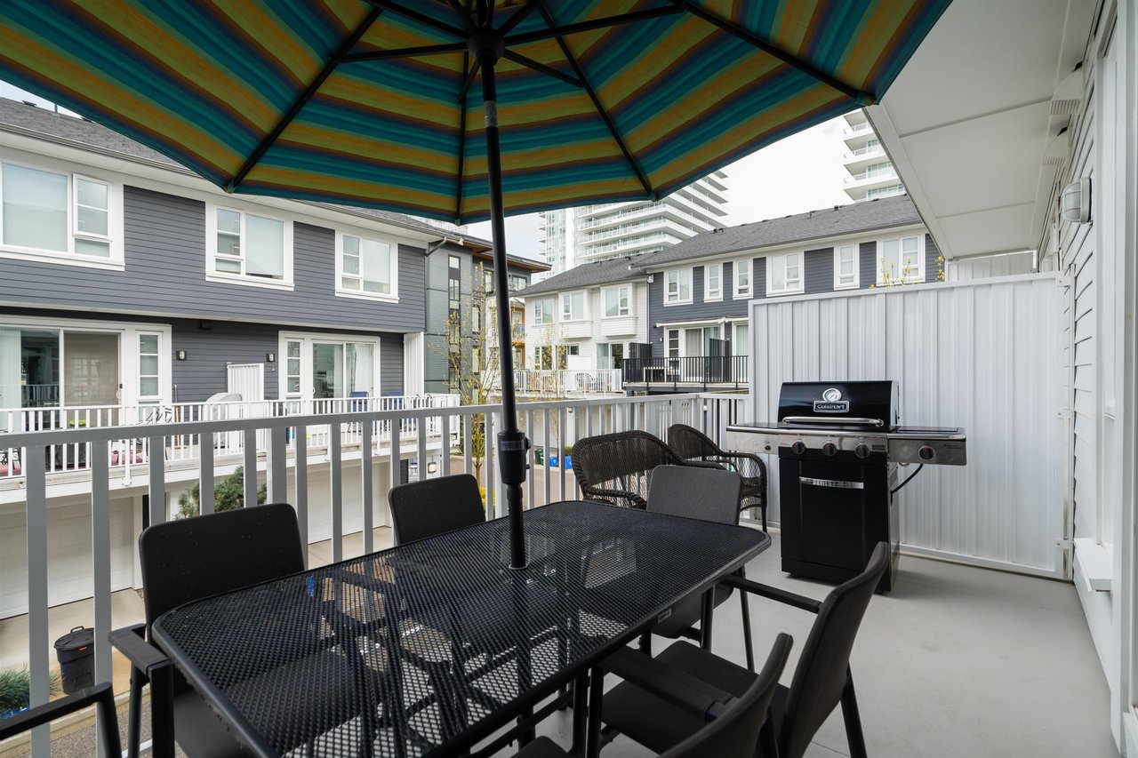 132-528 Foster Ave