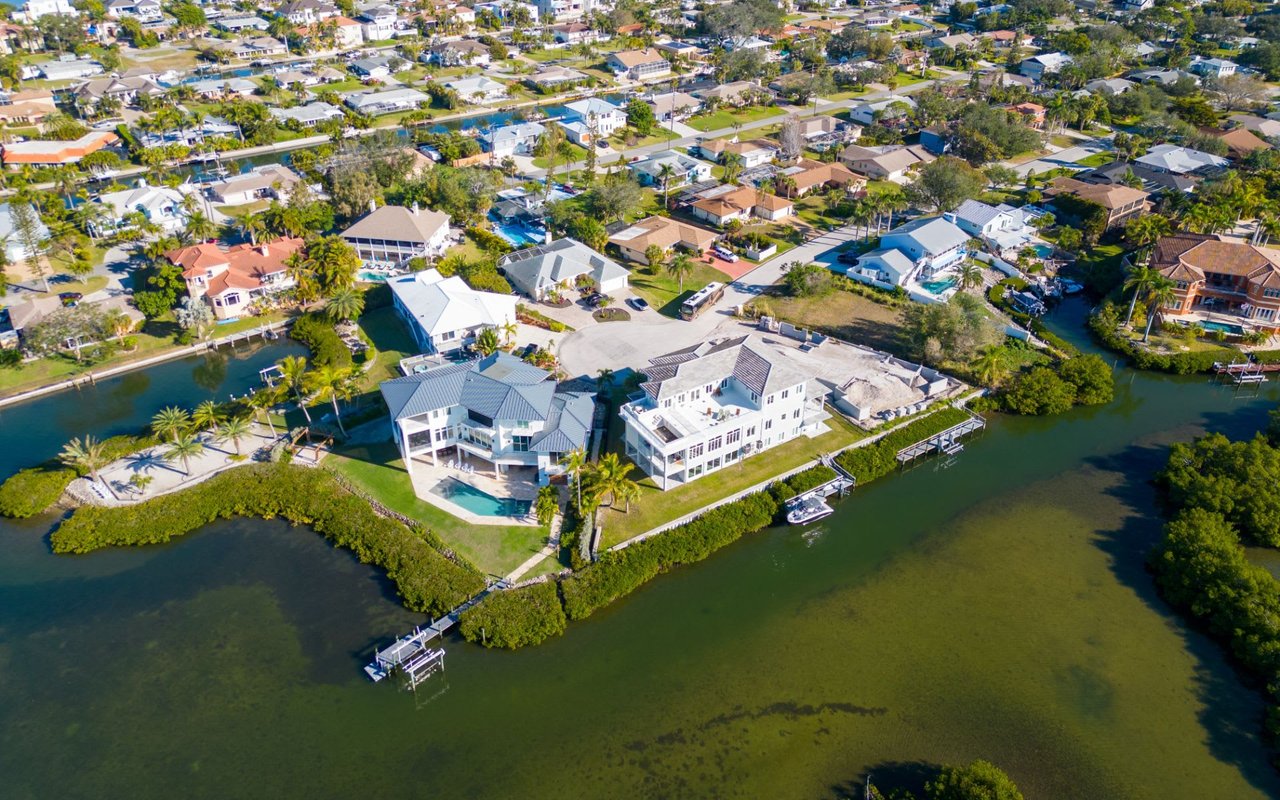 Why Families Move to Sarasota for Pine View School